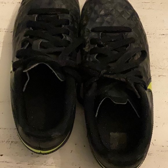 Black and Yellow Textured Sneakers - Picture 8 of 8